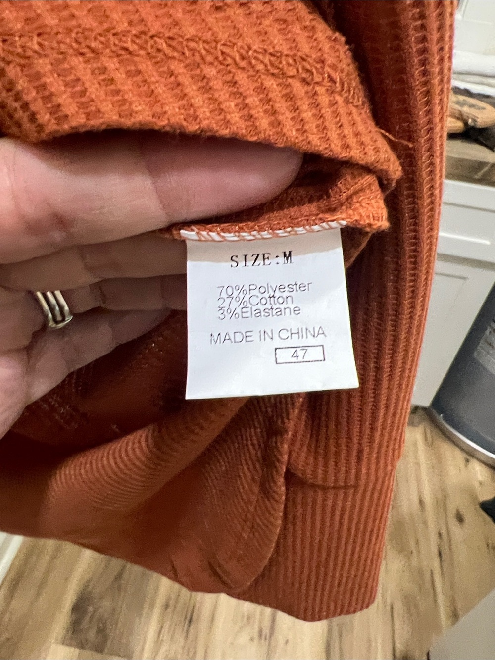 Relaxed Ribbed Long-Sleeve Top in Rust Orange High/Low - Picture 4 of 4